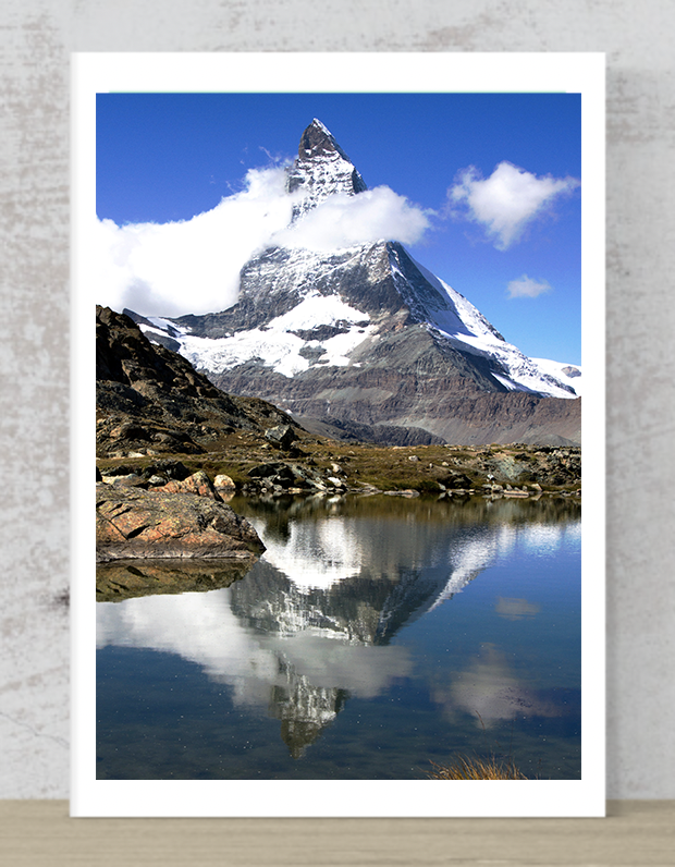 The Mountain in The Lake